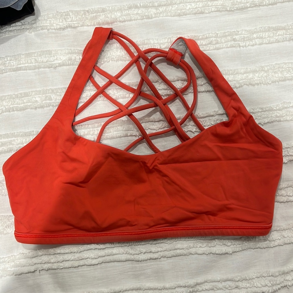 Lulu lemon sports bra